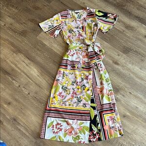 Who What Wear 3/4 length pink floral wrap dress XS